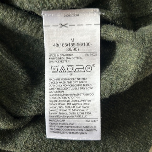 *NWT* GAP Crew Neck Sweater - Picture 5 of 5